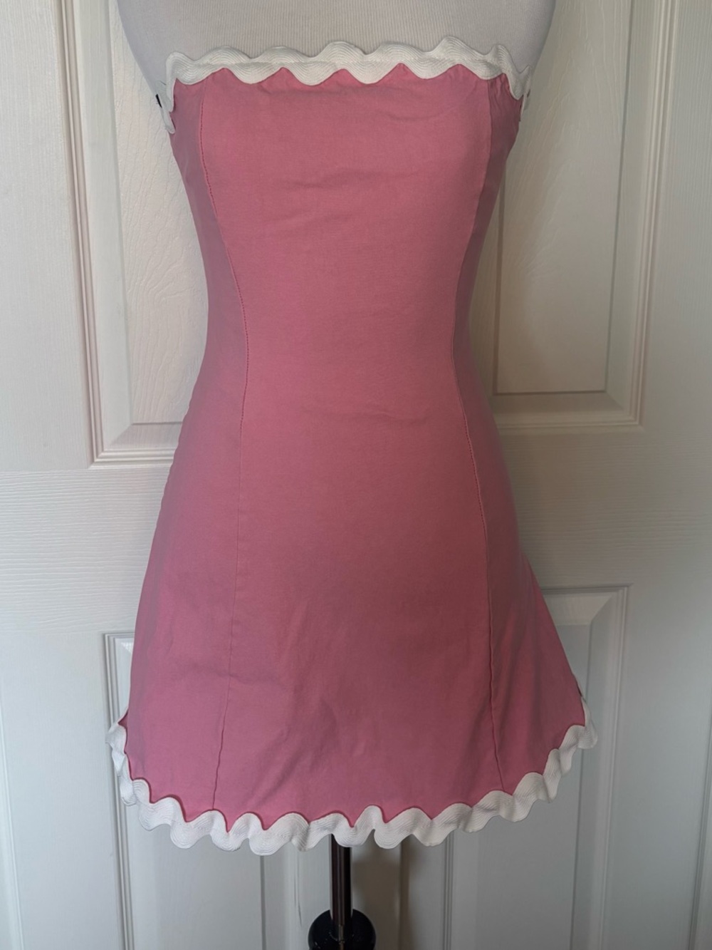 Strapless Pink Dress with White Scalloped Trim